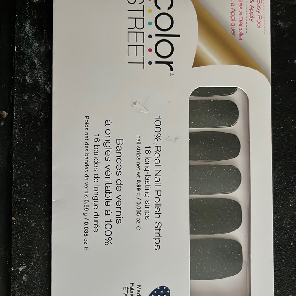 Color Street nail polish strips